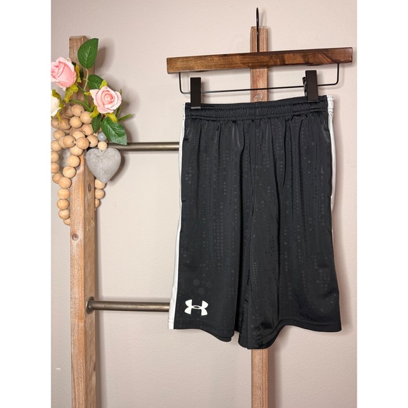 Under Armour Other - Under Armour Kids Black White Striped Athletic Shorts Youth Medium HeatGear